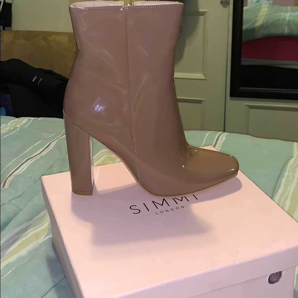 Ankle boots
